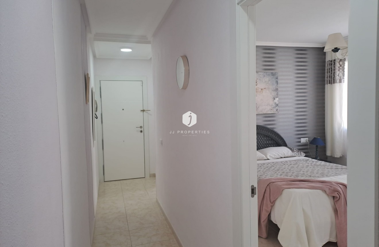 Tweedehands - Appartement / flat -
Torrevieja - Costa Blanca