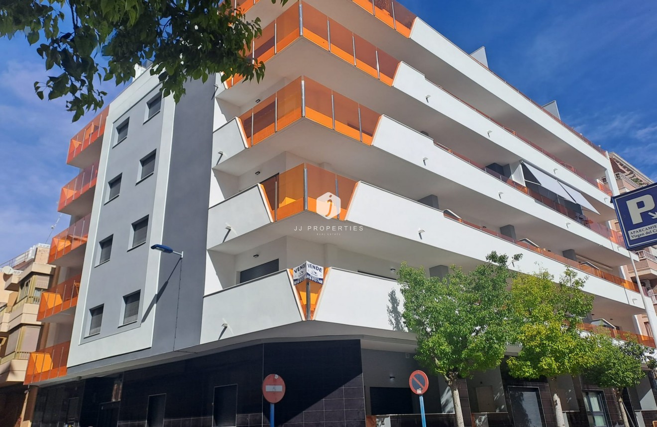 Tweedehands - Appartement / flat -
Torrevieja - Costa Blanca