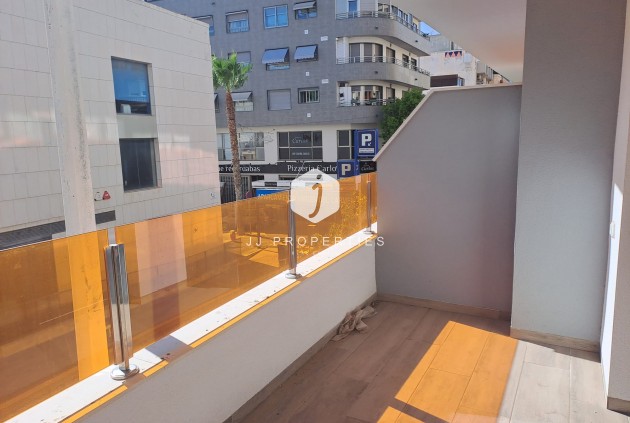 Tweedehands - Appartement / flat -
Torrevieja - Costa Blanca