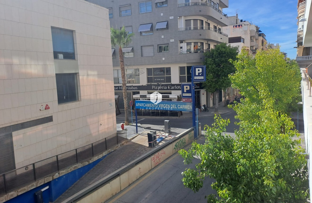 Tweedehands - Appartement / flat -
Torrevieja - Costa Blanca