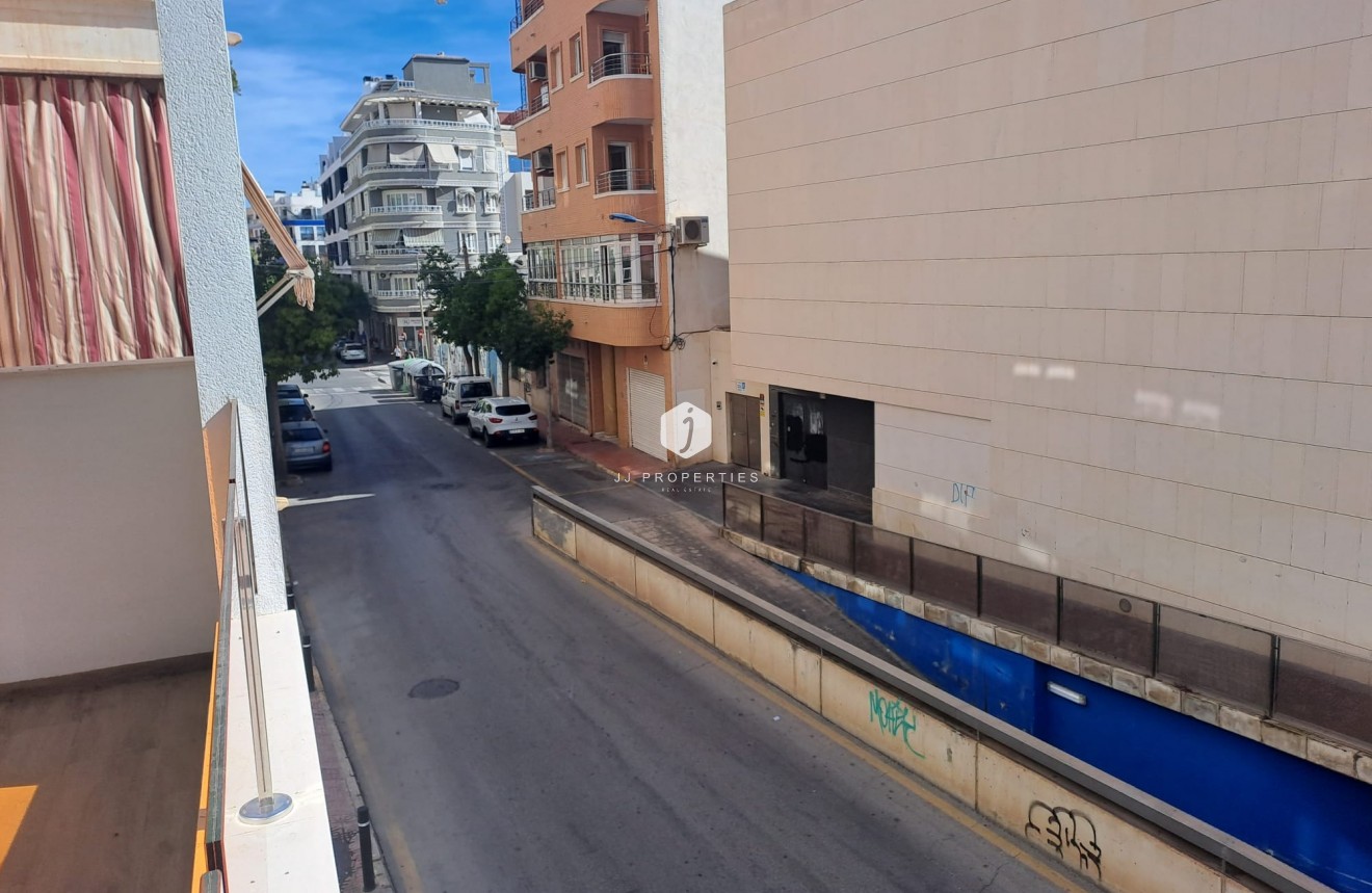 Tweedehands - Appartement / flat -
Torrevieja - Costa Blanca