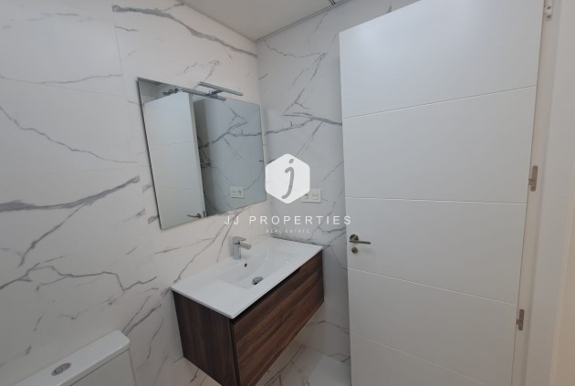 Tweedehands - Appartement / flat -
Torrevieja - Costa Blanca