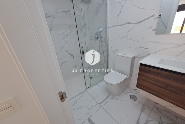 Tweedehands - Appartement / flat -
Torrevieja - Costa Blanca