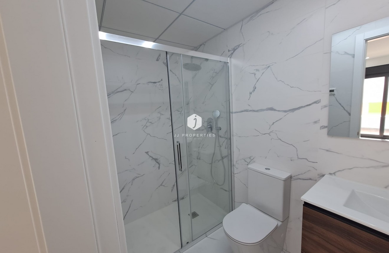 Tweedehands - Appartement / flat -
Torrevieja - Costa Blanca