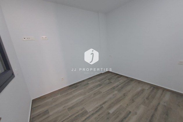 Tweedehands - Appartement / flat -
Torrevieja - Costa Blanca