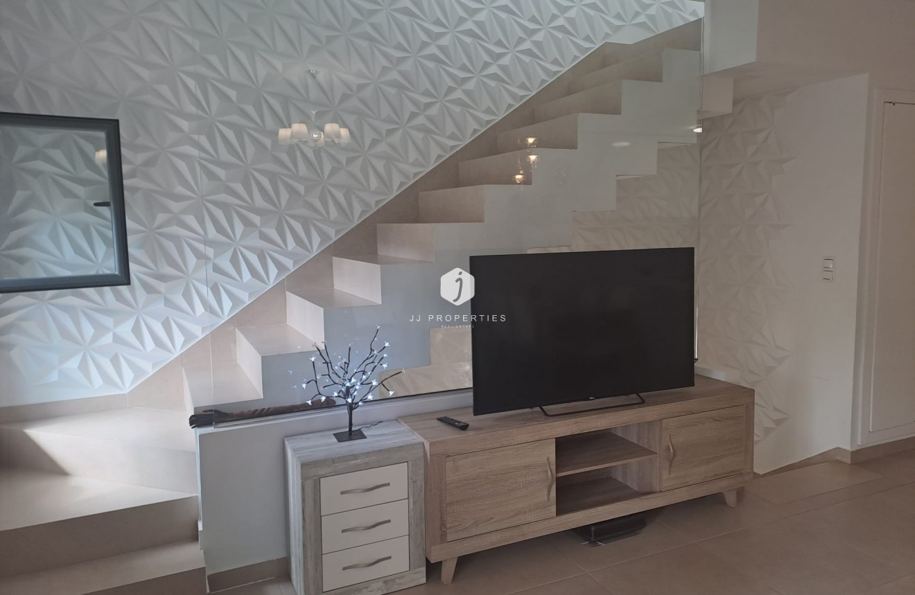 Tweedehands - Chalet -
Orihuela Costa - Costa Blanca