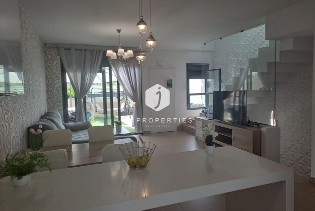 Tweedehands - Chalet -
Orihuela Costa - Costa Blanca