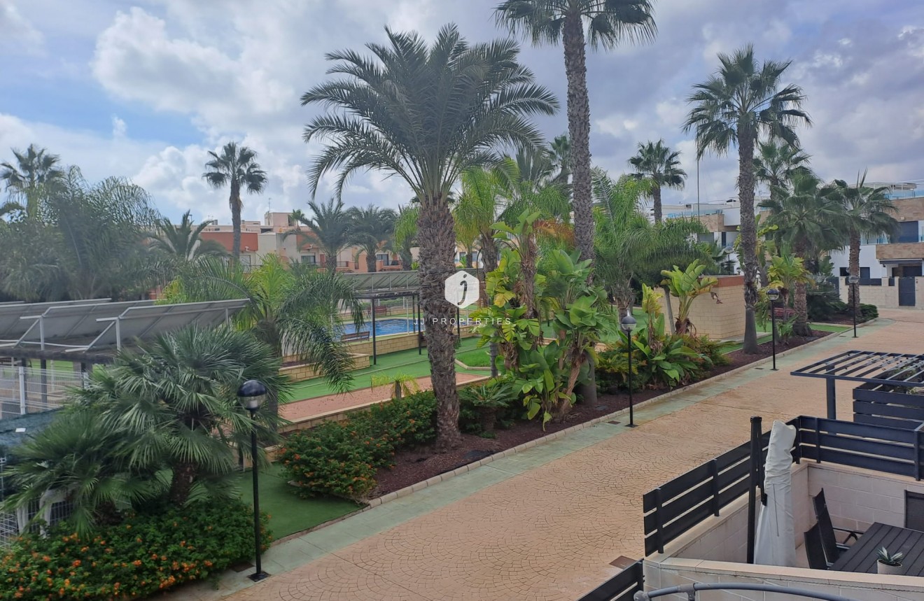 Tweedehands - Chalet -
Orihuela Costa - Costa Blanca