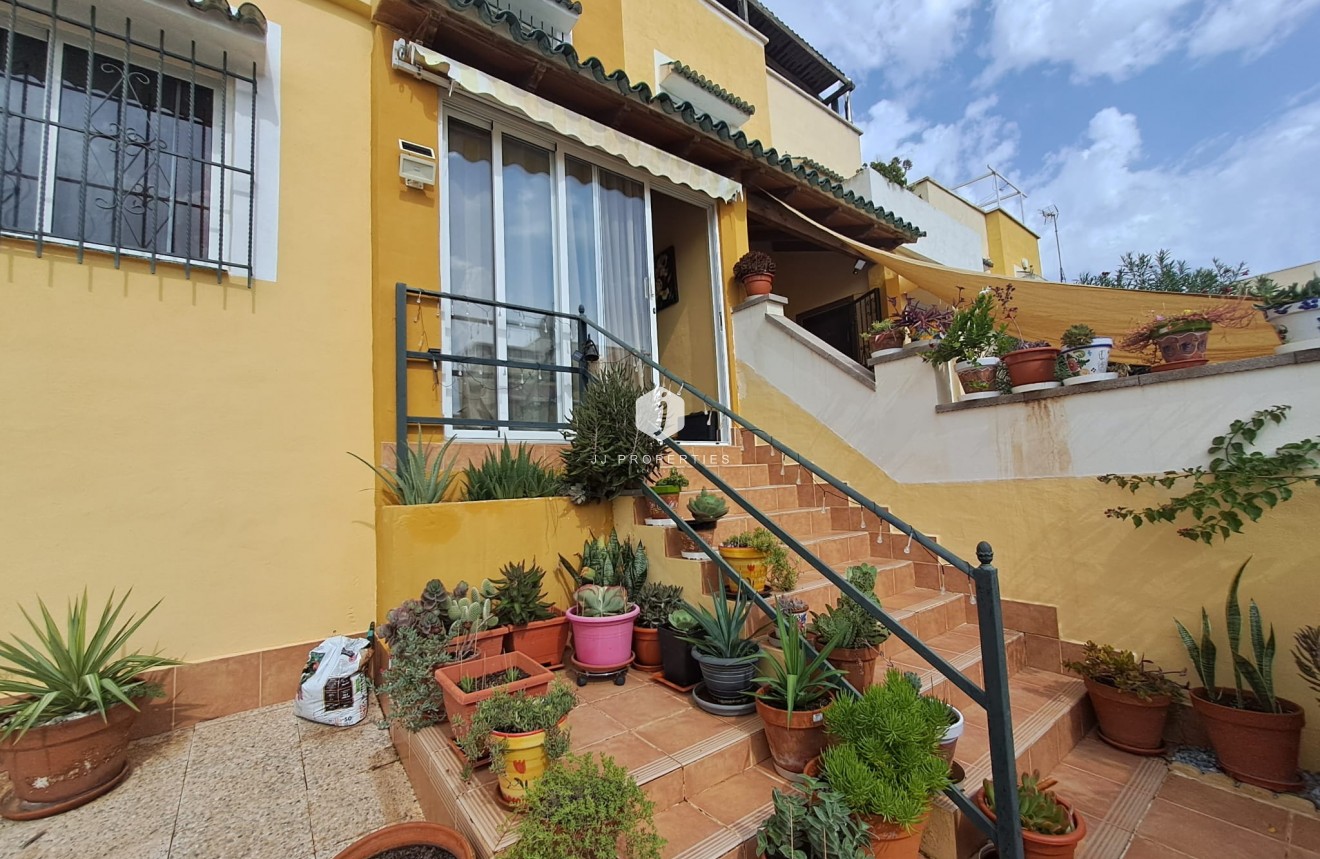 Tweedehands - Chalet -
Orihuela Costa - Costa Blanca