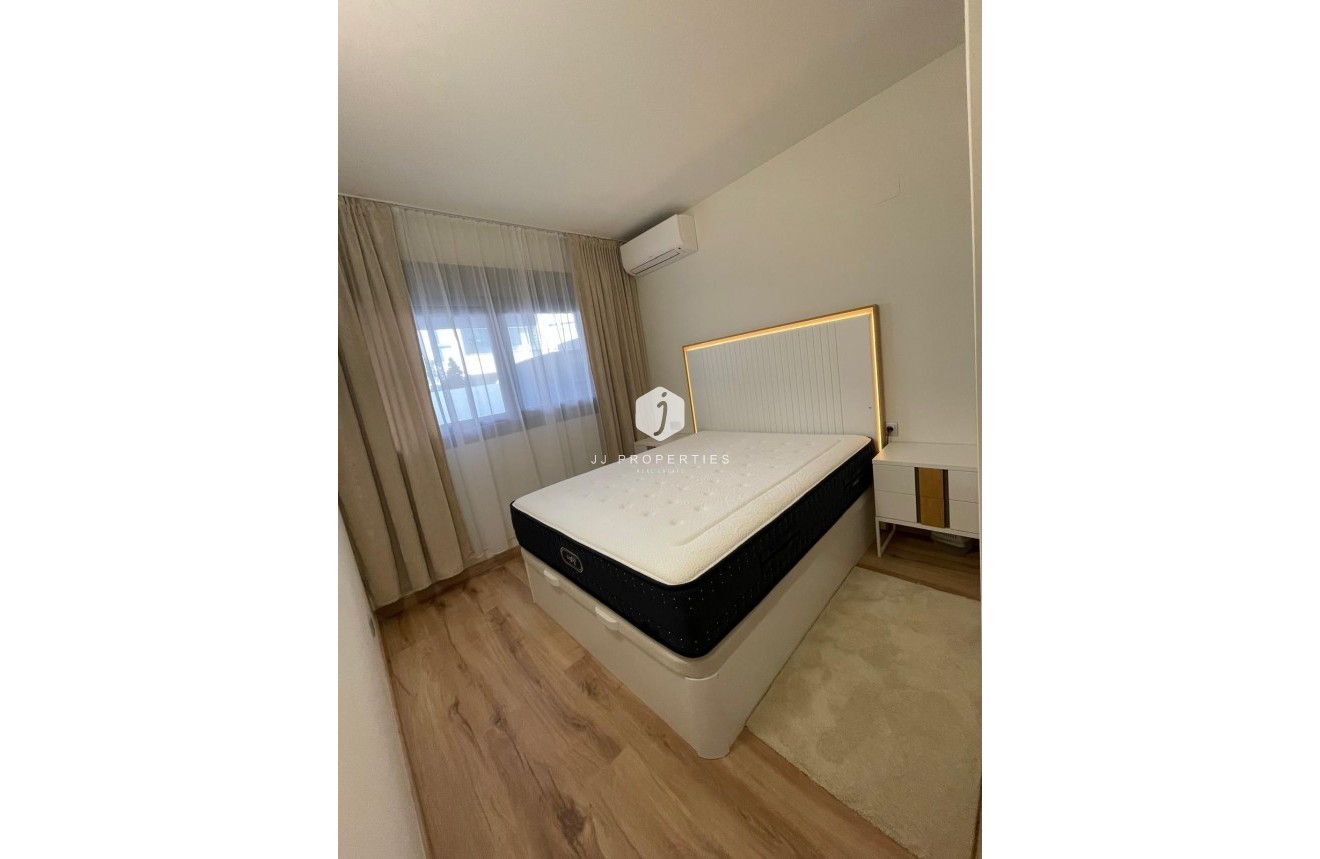 Tweedehands - Bungalow -
Torrevieja - Costa Blanca