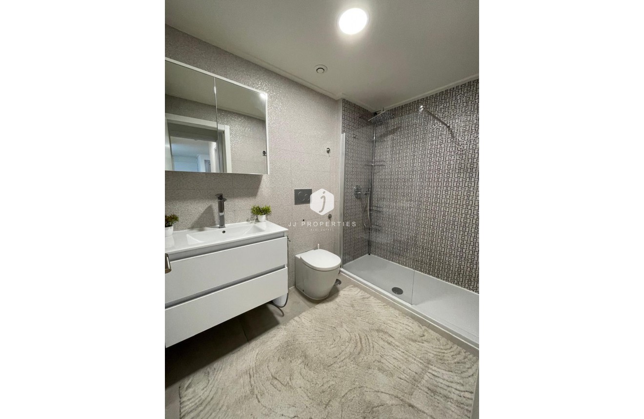 Tweedehands - Bungalow -
Torrevieja - Costa Blanca