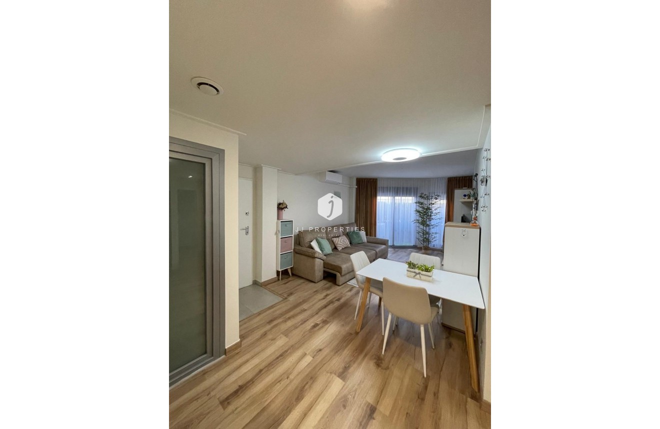 Tweedehands - Bungalow -
Torrevieja - Costa Blanca