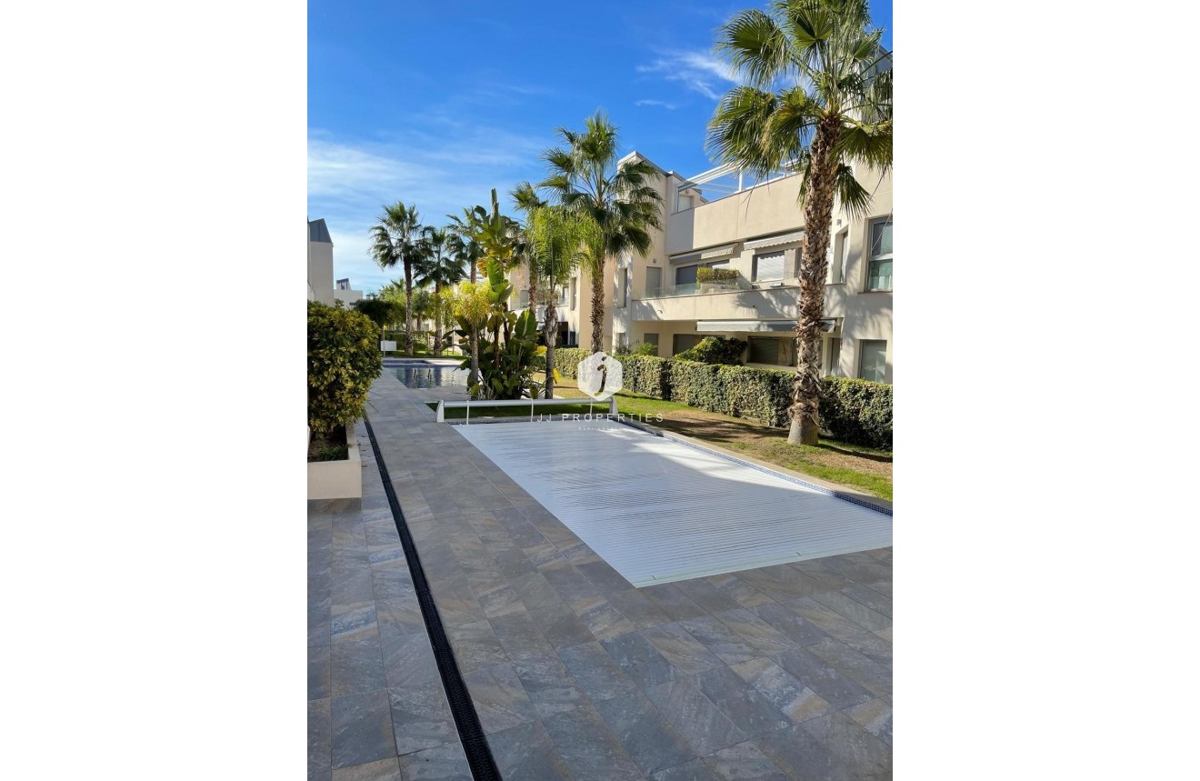 Tweedehands - Bungalow -
Torrevieja - Costa Blanca