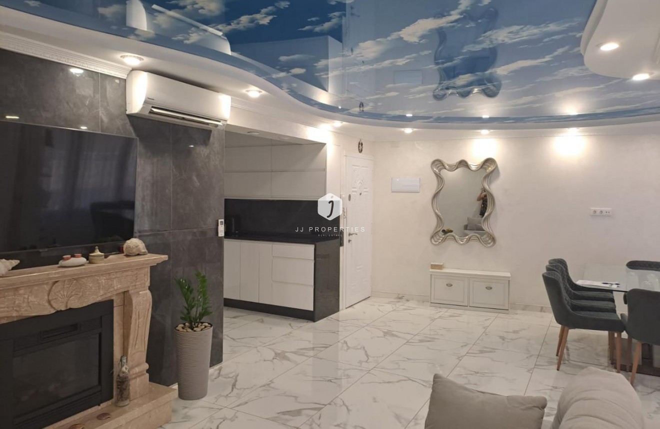 Tweedehands - Appartement / flat -
Torrevieja - Costa Blanca