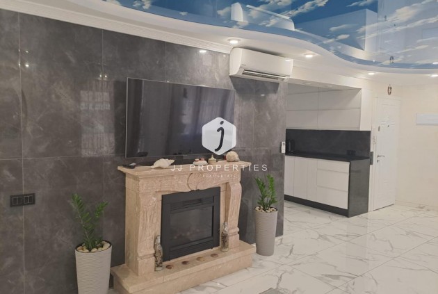 Tweedehands - Appartement / flat -
Torrevieja - Costa Blanca