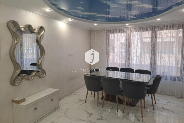 Tweedehands - Appartement / flat -
Torrevieja - Costa Blanca