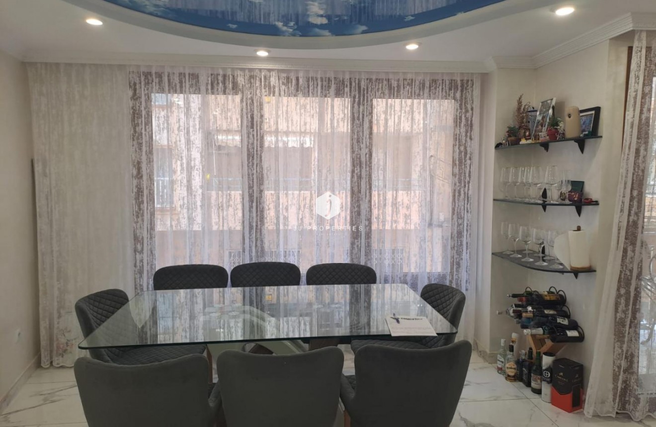 Tweedehands - Appartement / flat -
Torrevieja - Costa Blanca