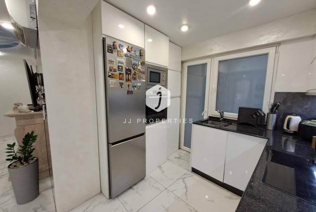 Tweedehands - Appartement / flat -
Torrevieja - Costa Blanca