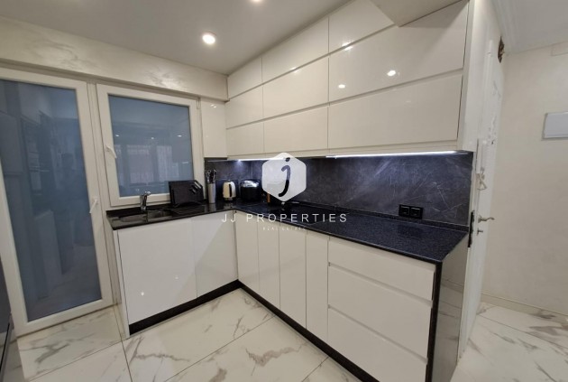 Tweedehands - Appartement / flat -
Torrevieja - Costa Blanca