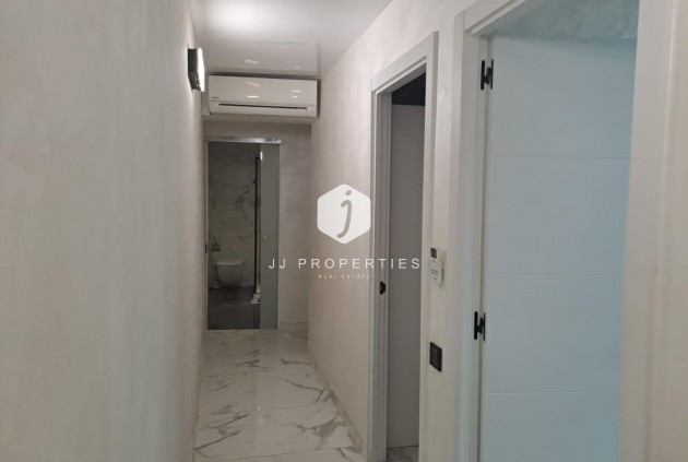 Tweedehands - Appartement / flat -
Torrevieja - Costa Blanca