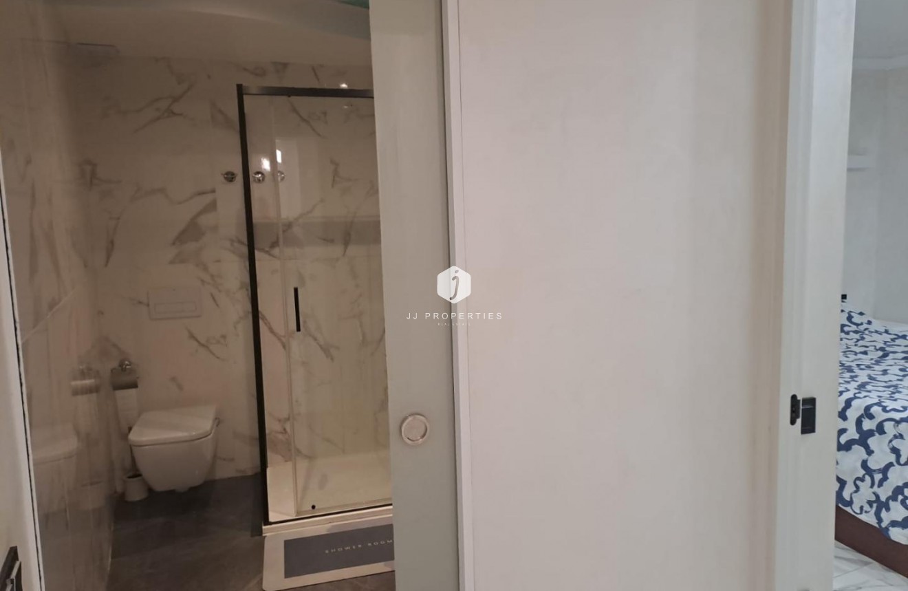 Tweedehands - Appartement / flat -
Torrevieja - Costa Blanca