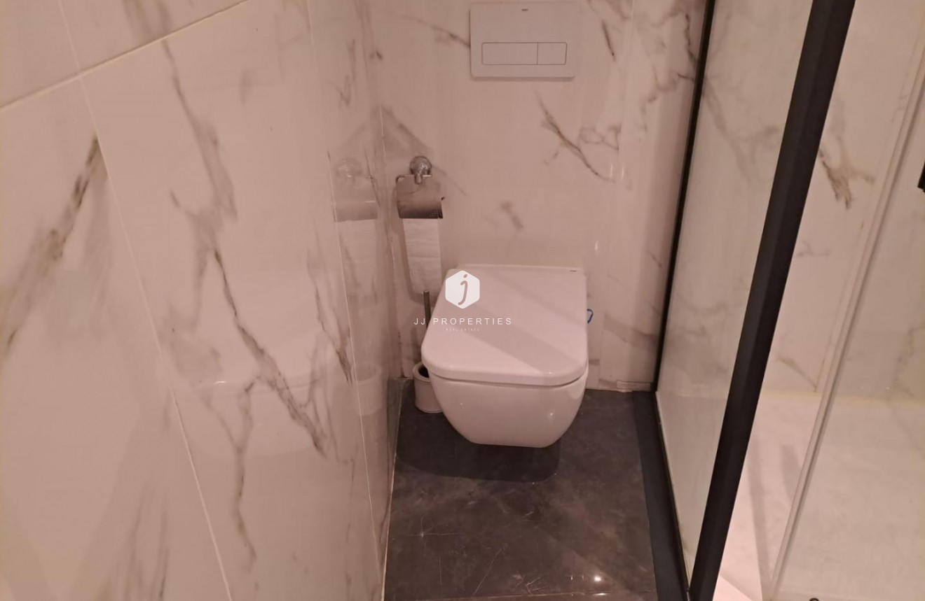 Tweedehands - Appartement / flat -
Torrevieja - Costa Blanca