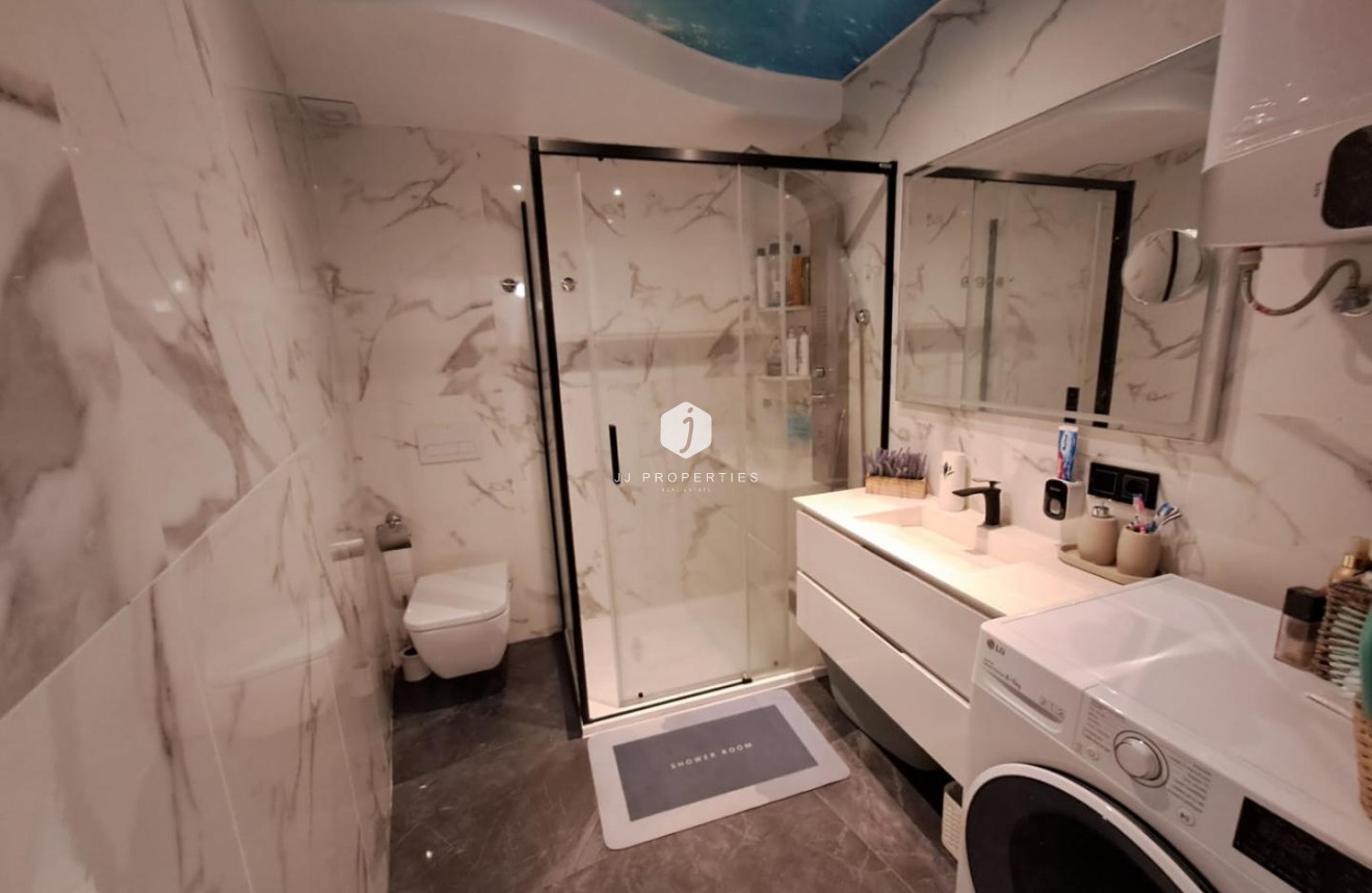 Tweedehands - Appartement / flat -
Torrevieja - Costa Blanca