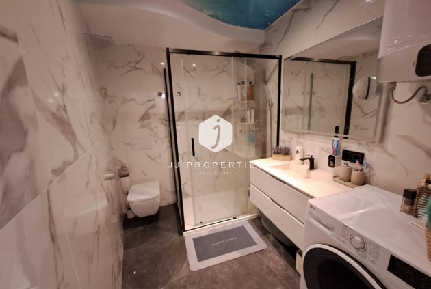 Tweedehands - Appartement / flat -
Torrevieja - Costa Blanca