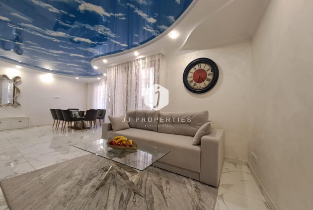 Tweedehands - Appartement / flat -
Torrevieja - Costa Blanca