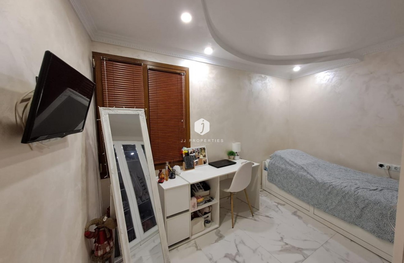 Tweedehands - Appartement / flat -
Torrevieja - Costa Blanca