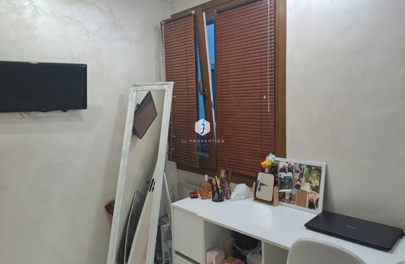 Tweedehands - Appartement / flat -
Torrevieja - Costa Blanca