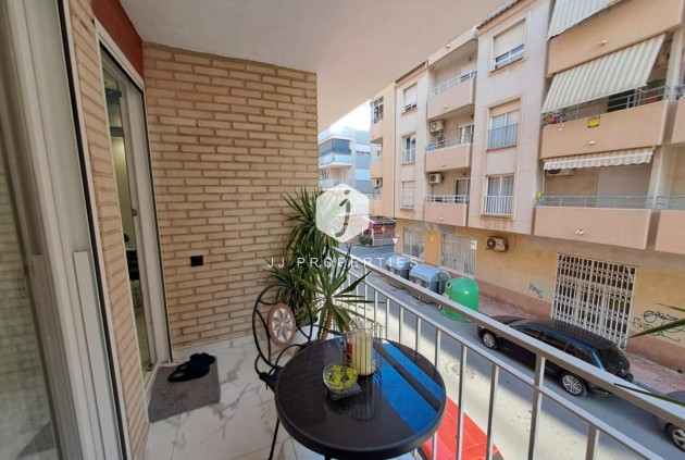 Tweedehands - Appartement / flat -
Torrevieja - Costa Blanca