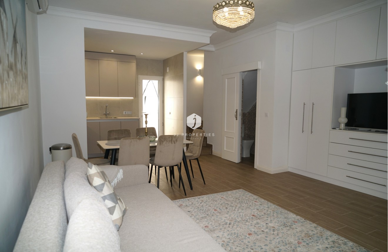 Tweedehands - Chalet -
Orihuela Costa - Costa Blanca