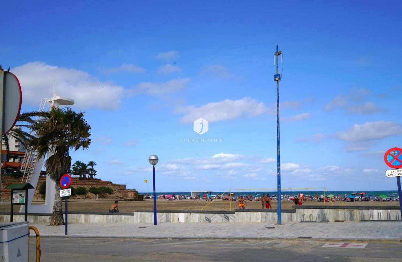 Tweedehands - Chalet -
Orihuela Costa - Costa Blanca