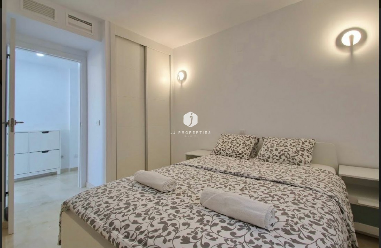 Tweedehands - Appartement / flat -
Torrevieja - Costa Blanca