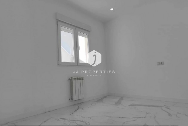 Tweedehands - Chalet -
Torrevieja - Costa Blanca