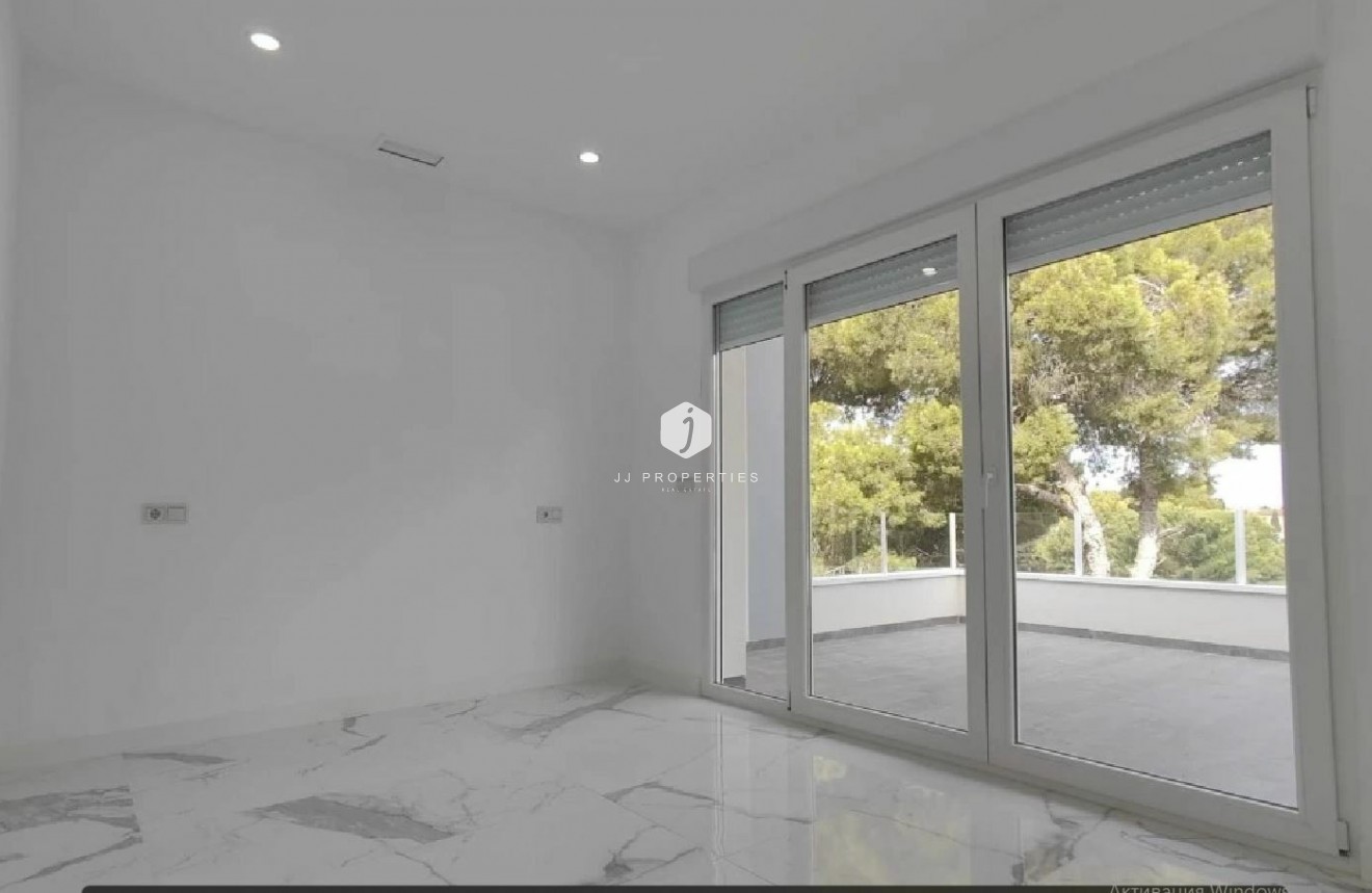 Tweedehands - Chalet -
Torrevieja - Costa Blanca