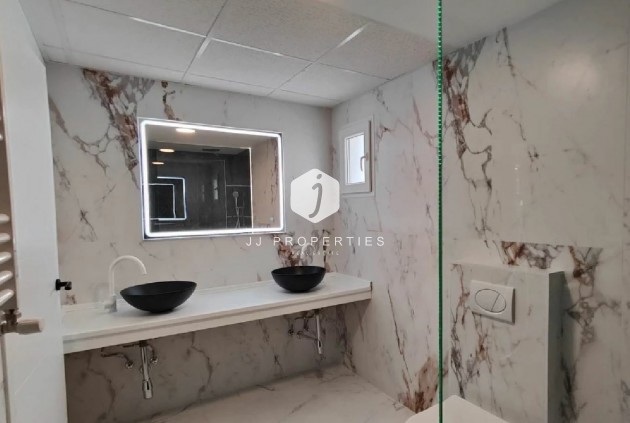 Tweedehands - Chalet -
Torrevieja - Costa Blanca