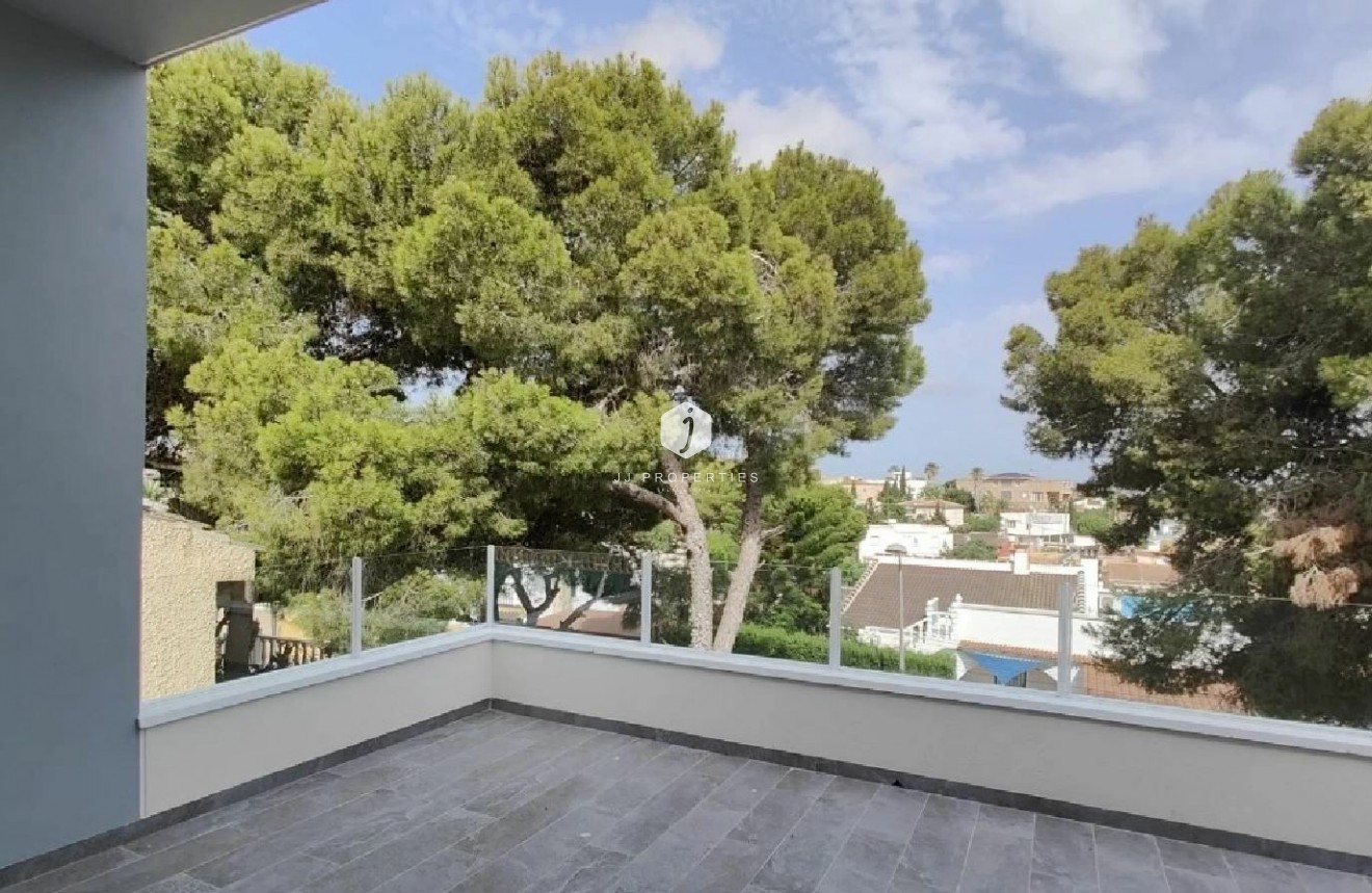 Tweedehands - Chalet -
Torrevieja - Costa Blanca