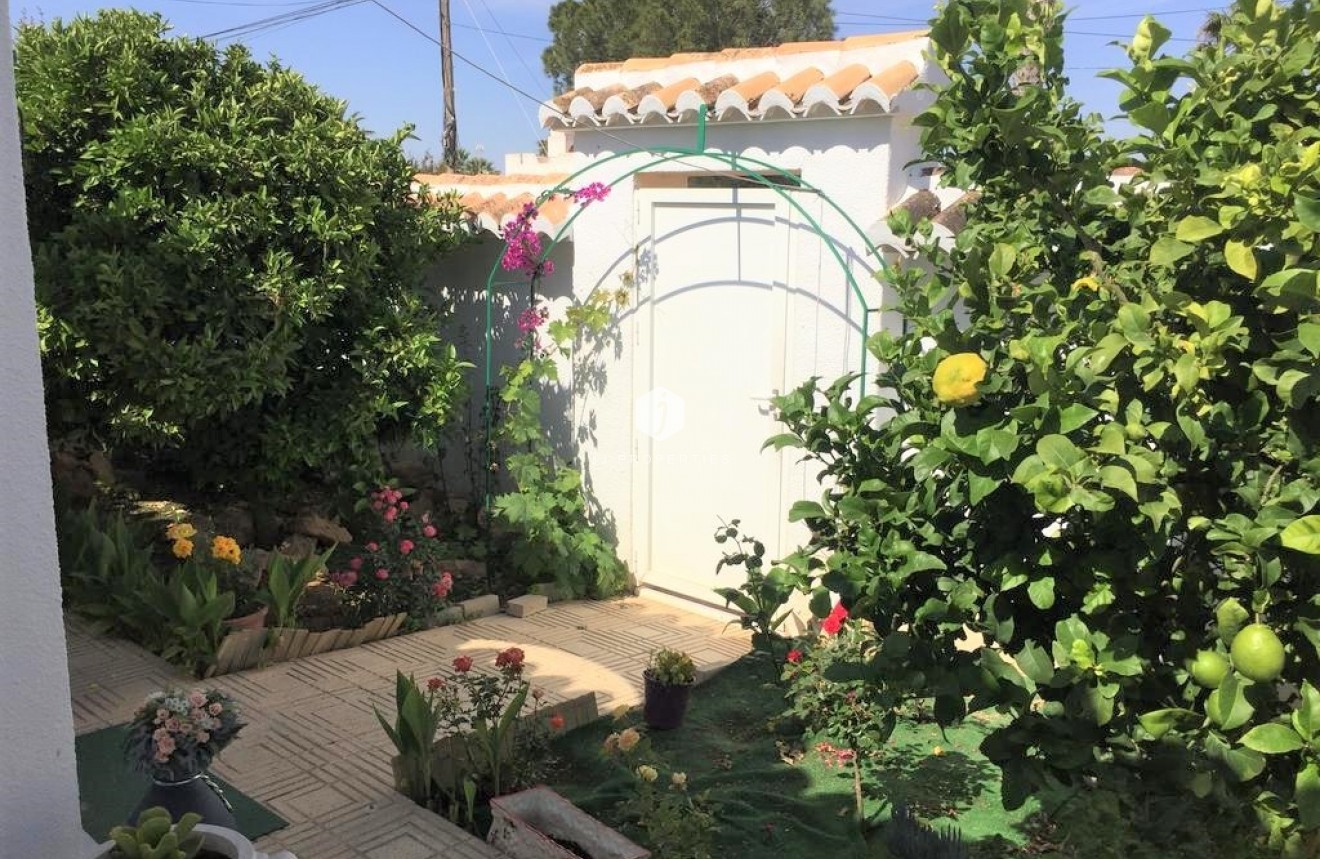 Tweedehands - Chalet -
Torrevieja - Costa Blanca