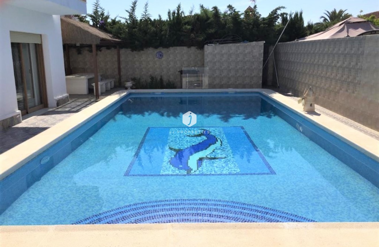 Tweedehands - Chalet -
Torrevieja - Costa Blanca