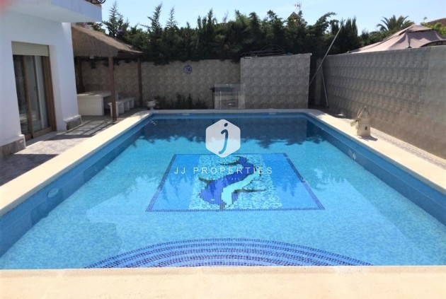 Tweedehands - Chalet -
Torrevieja - Costa Blanca