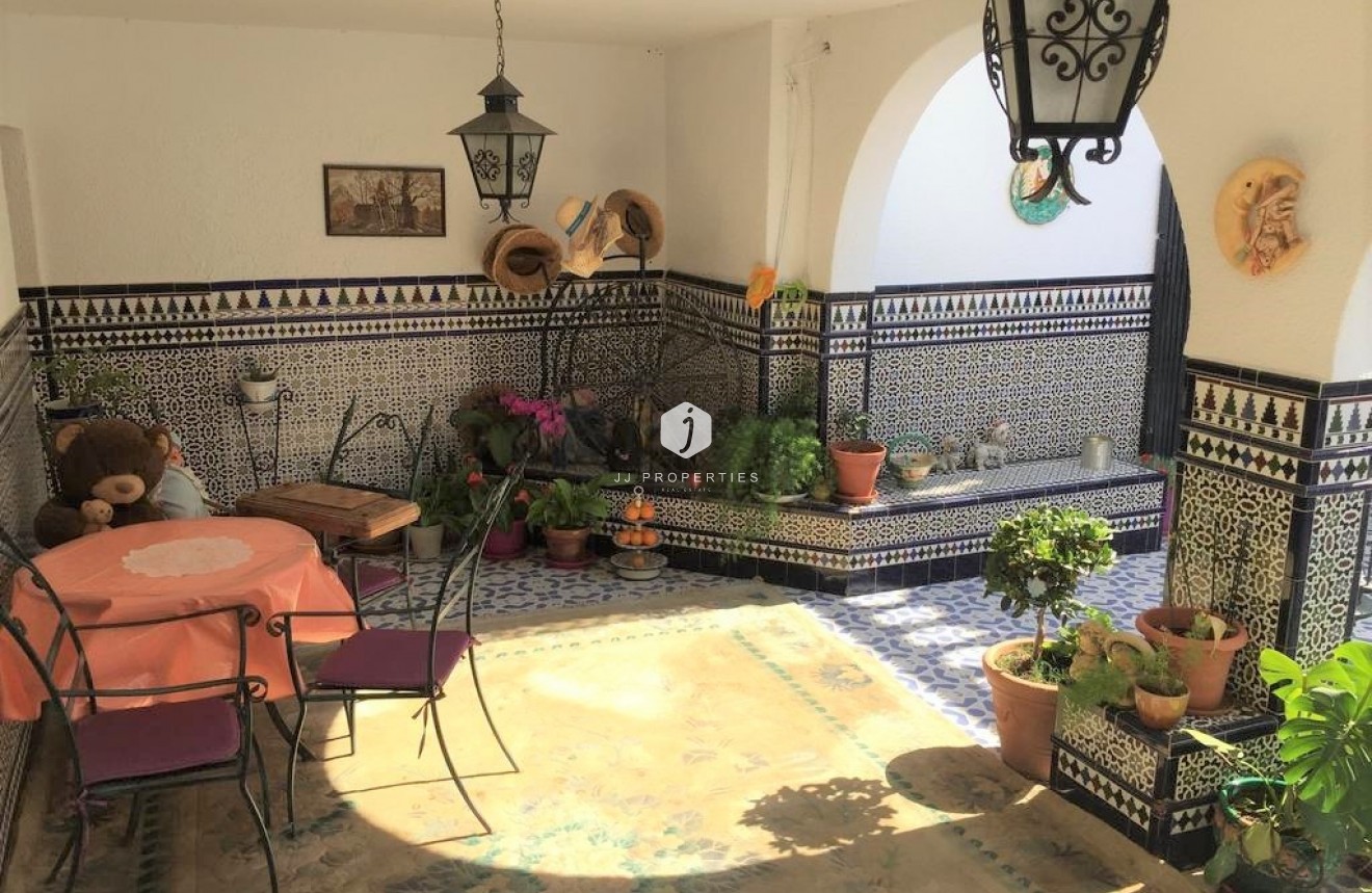 Tweedehands - Chalet -
Torrevieja - Costa Blanca