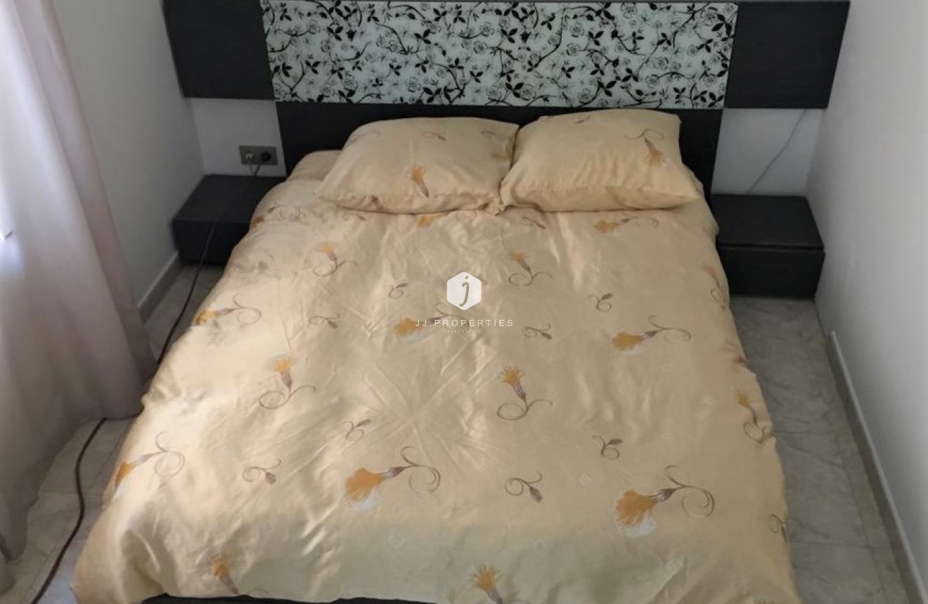 Tweedehands - Chalet -
Torrevieja - Costa Blanca