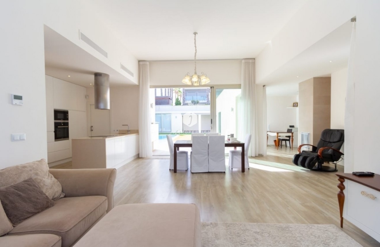 Tweedehands - Chalet -
Benijofar - Costa Blanca