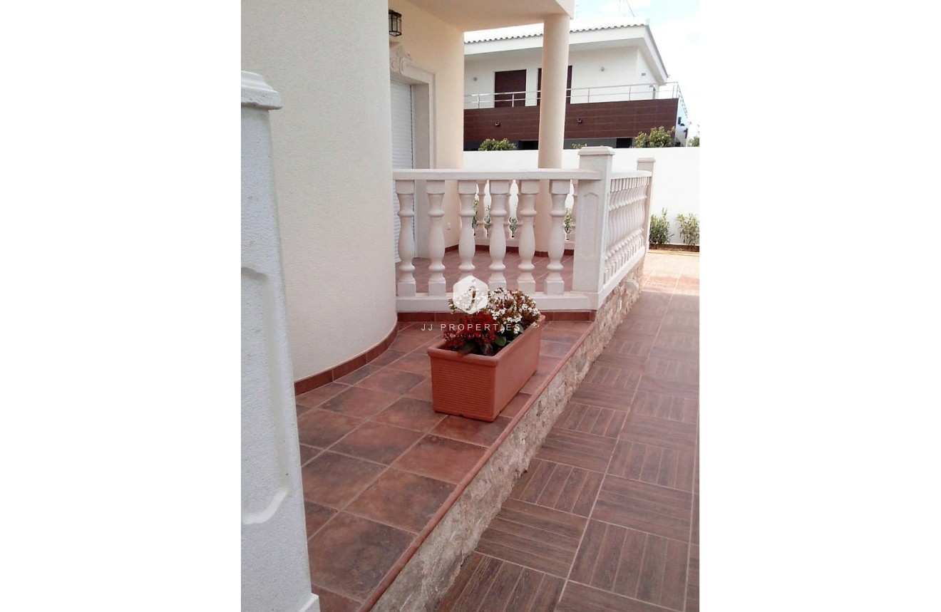 Tweedehands - Chalet -
Cabo Roig - Costa Blanca