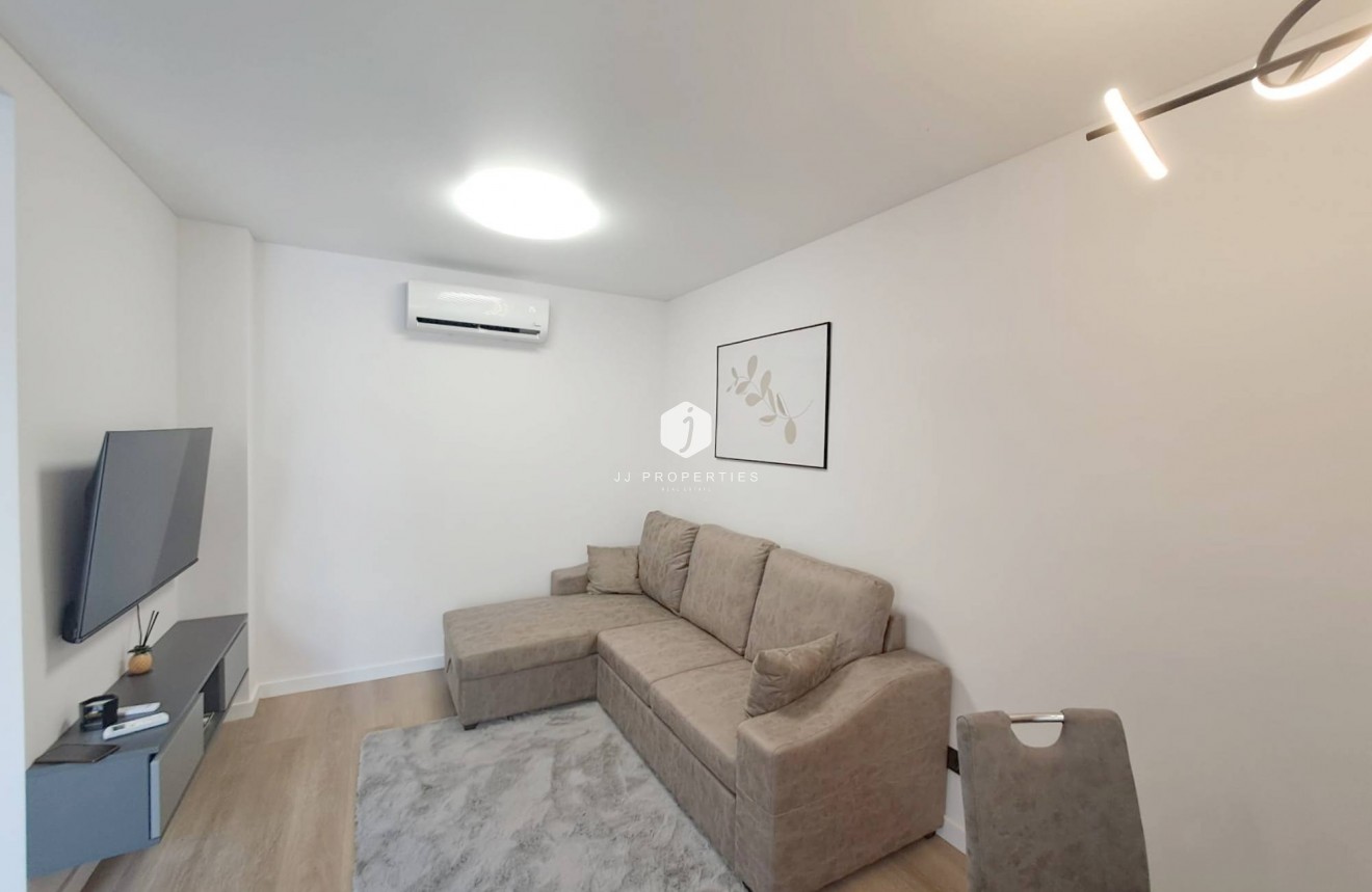 Tweedehands - Chalet -
Torrevieja - Costa Blanca