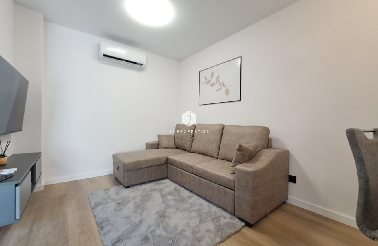 Tweedehands - Chalet -
Torrevieja - Costa Blanca