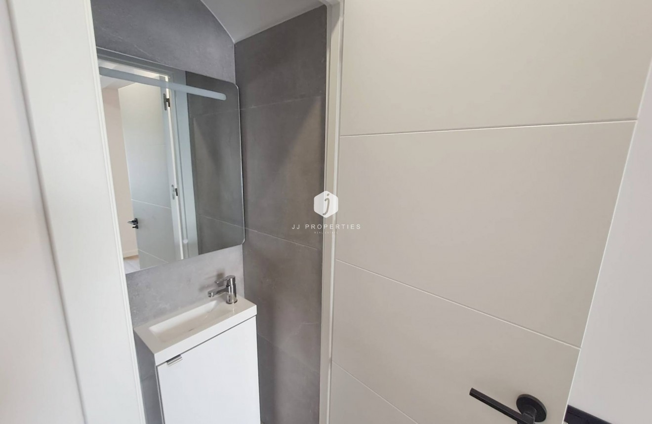 Tweedehands - Chalet -
Torrevieja - Costa Blanca