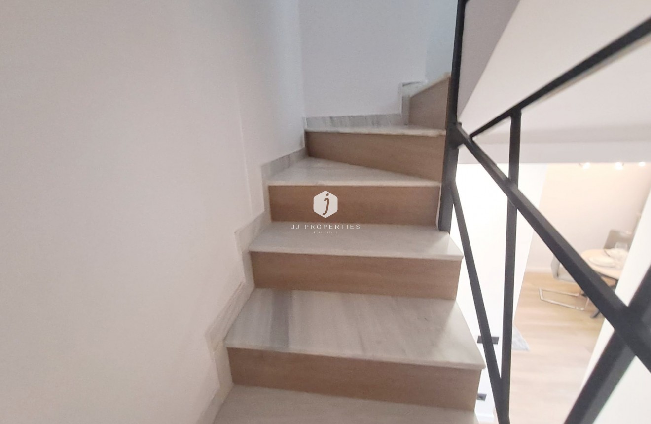 Tweedehands - Chalet -
Torrevieja - Costa Blanca